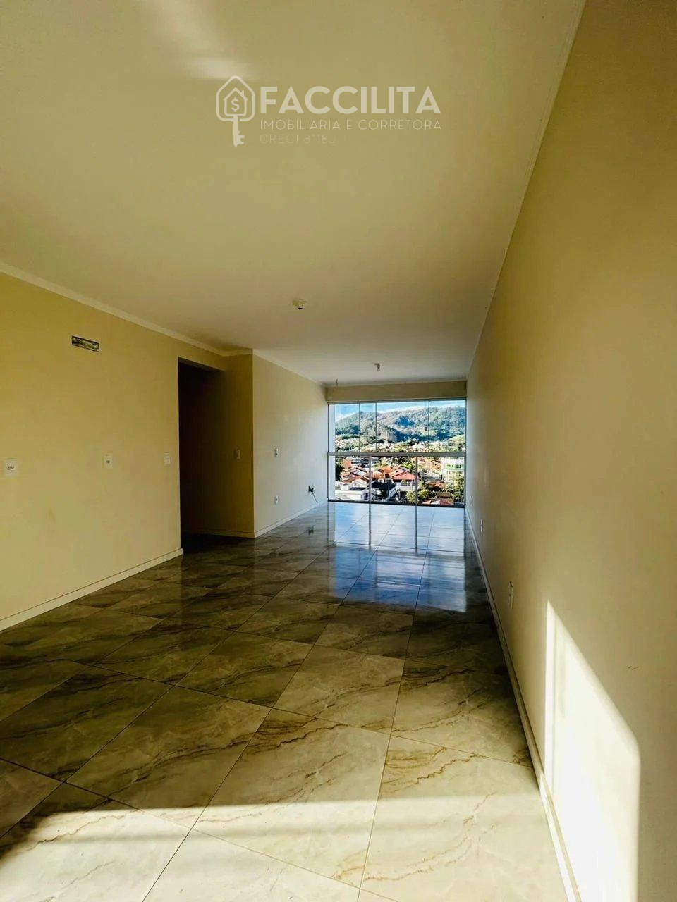 Apartamento à venda com 3 quartos - ,