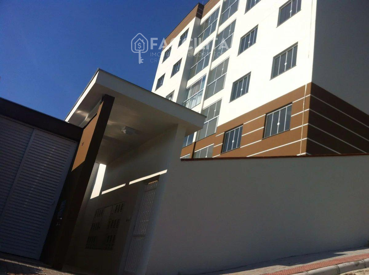 Apartamento à venda com 3 quartos - ,