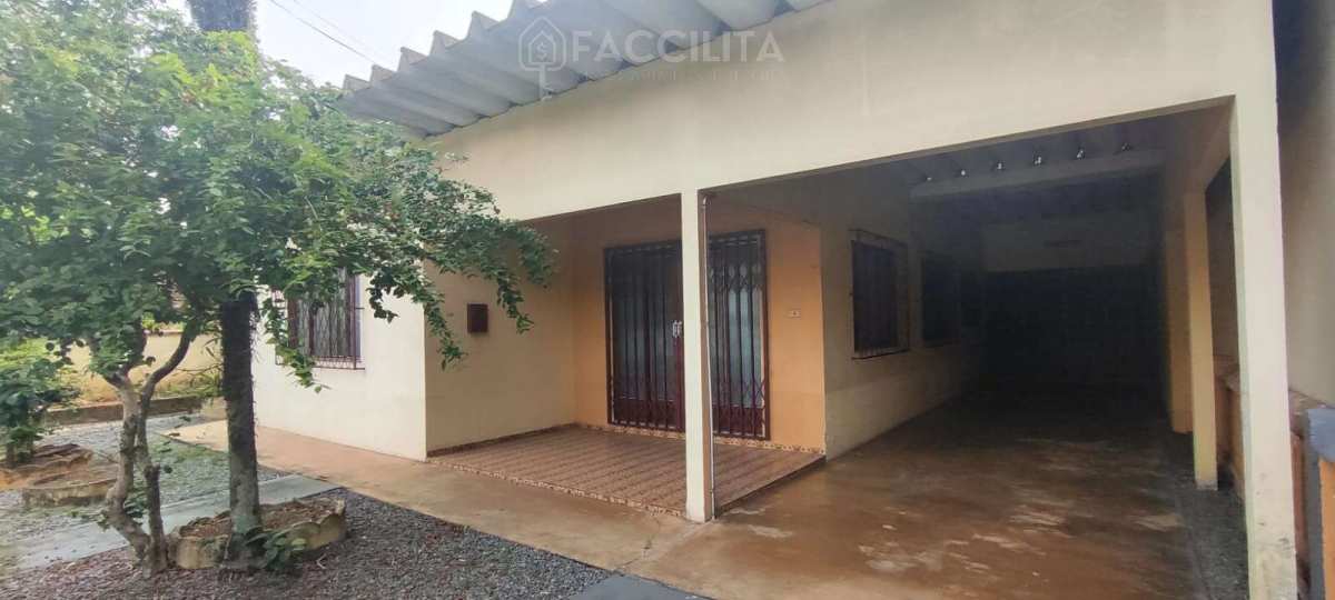 Casa à venda com 3 quartos, 419,99m² - Vila Lenzi,Jaraguá do Sul