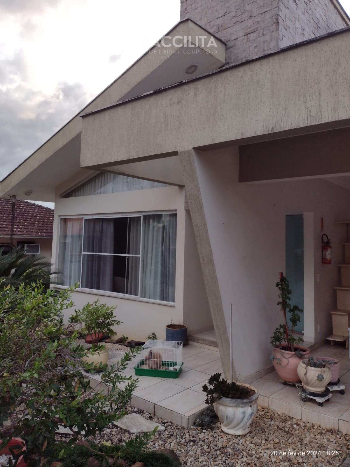 Casa à venda com 3 quartos - Czierniewicz,Jaraguá do Sul