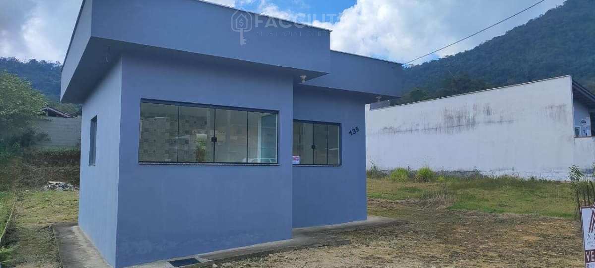 Casa à venda com 1 quarto, 83m² - Jaraguá 84,Jaraguá do Sul