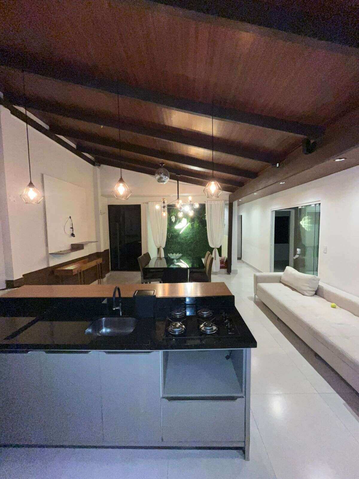  - Casa à venda em Jaraguá do Sul, Jaraguá Esquerdo, com 4 quartos, 250 M2m²