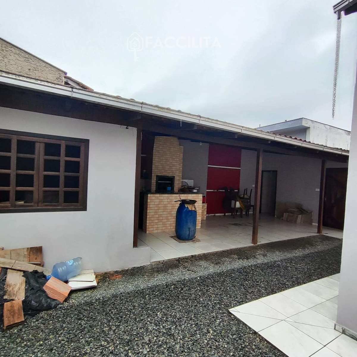  - Casa à venda em Jaraguá do Sul, Rau, com 3 quartos, 300m²