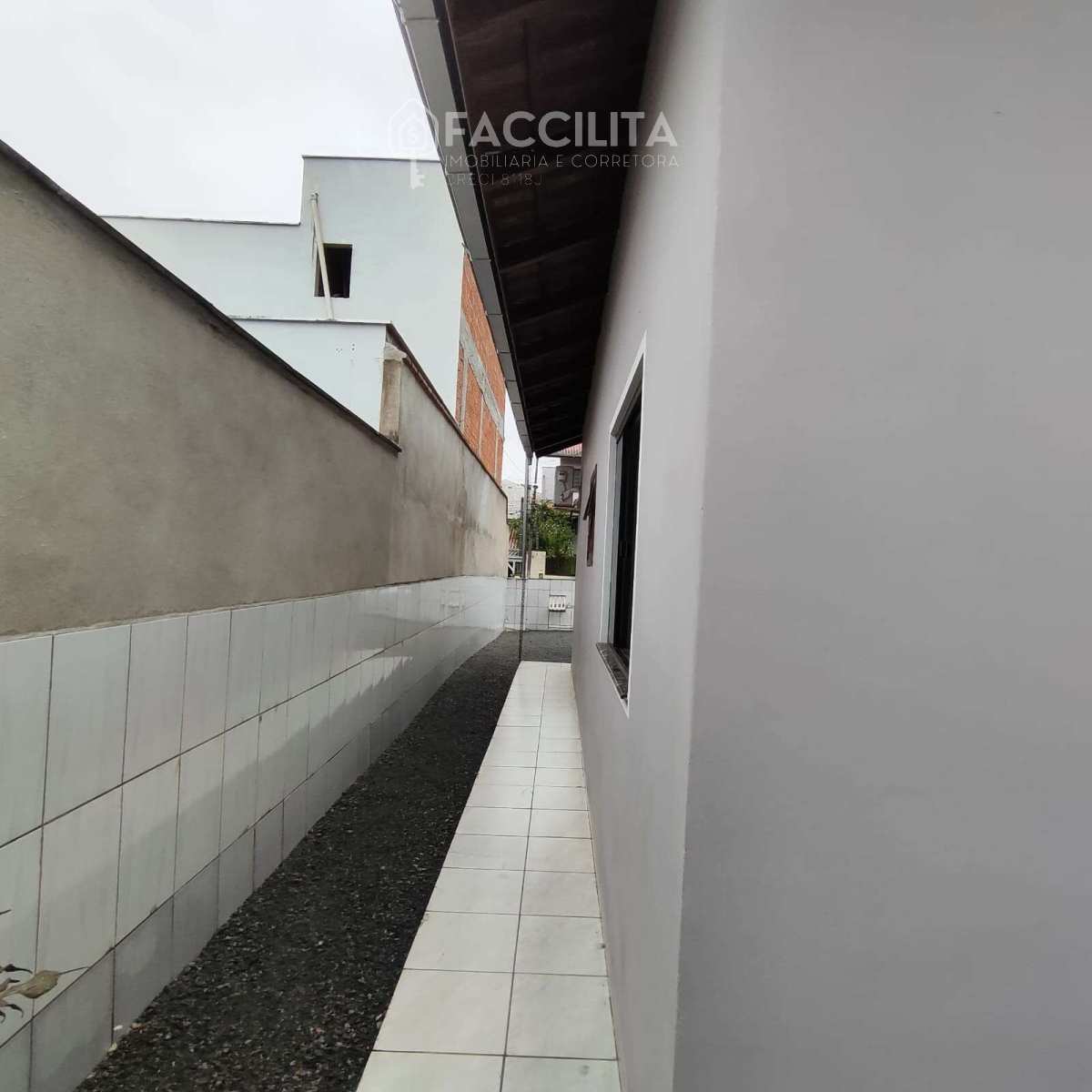 Casa à venda com 3 quartos - Rau,Jaraguá do Sul