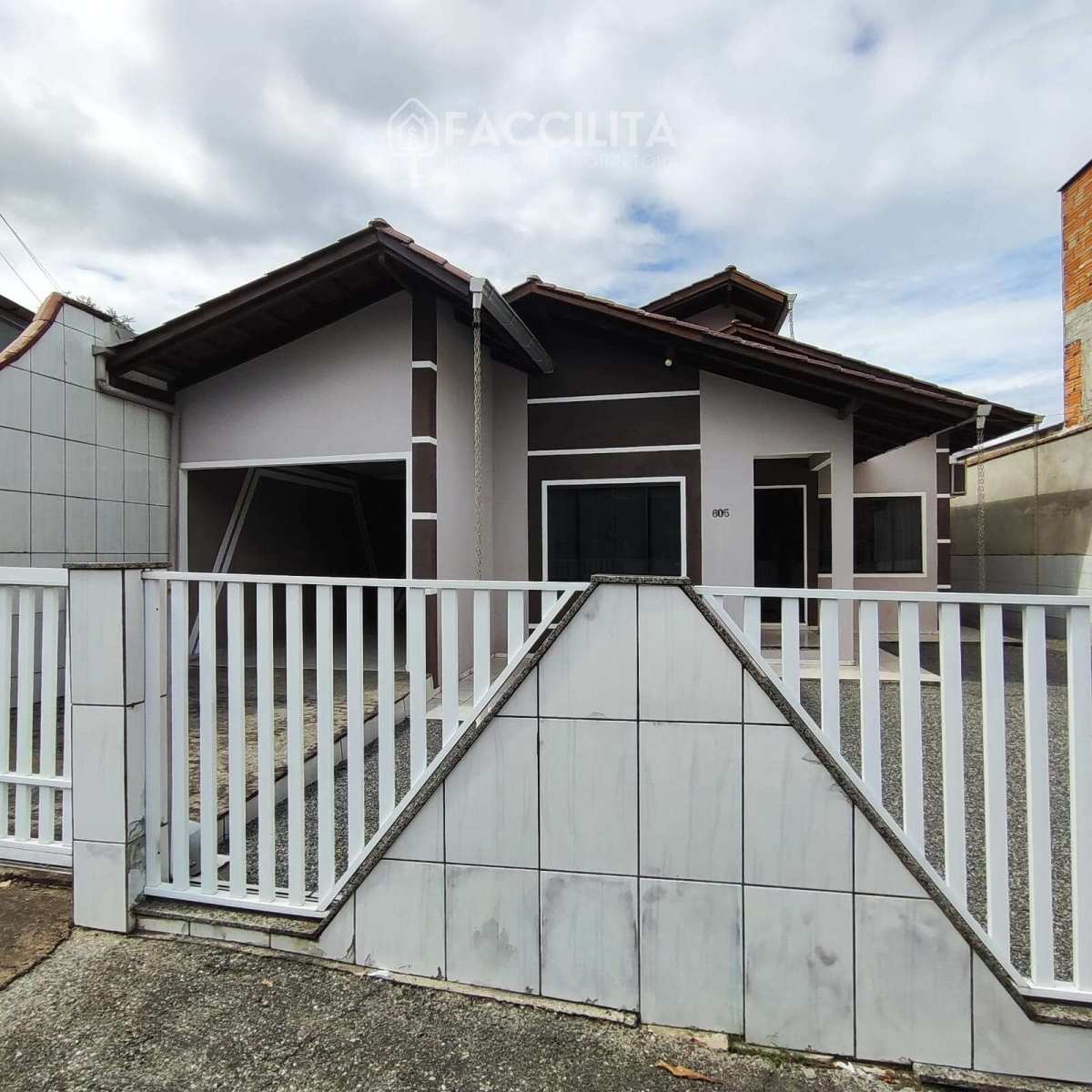 Casa à venda com 3 quartos - Rau,Jaraguá do Sul