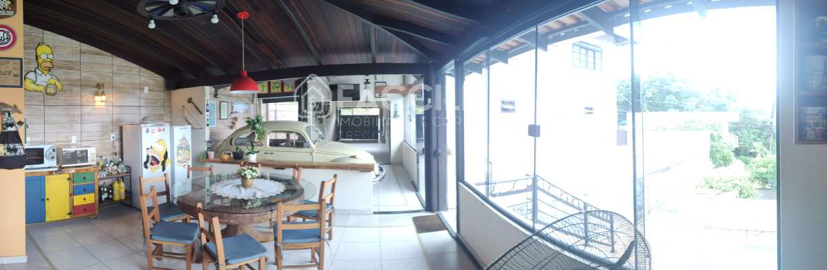  - Casa à venda em Jaraguá do Sul, Vila Lenzi, com 3 quartos, 310m²