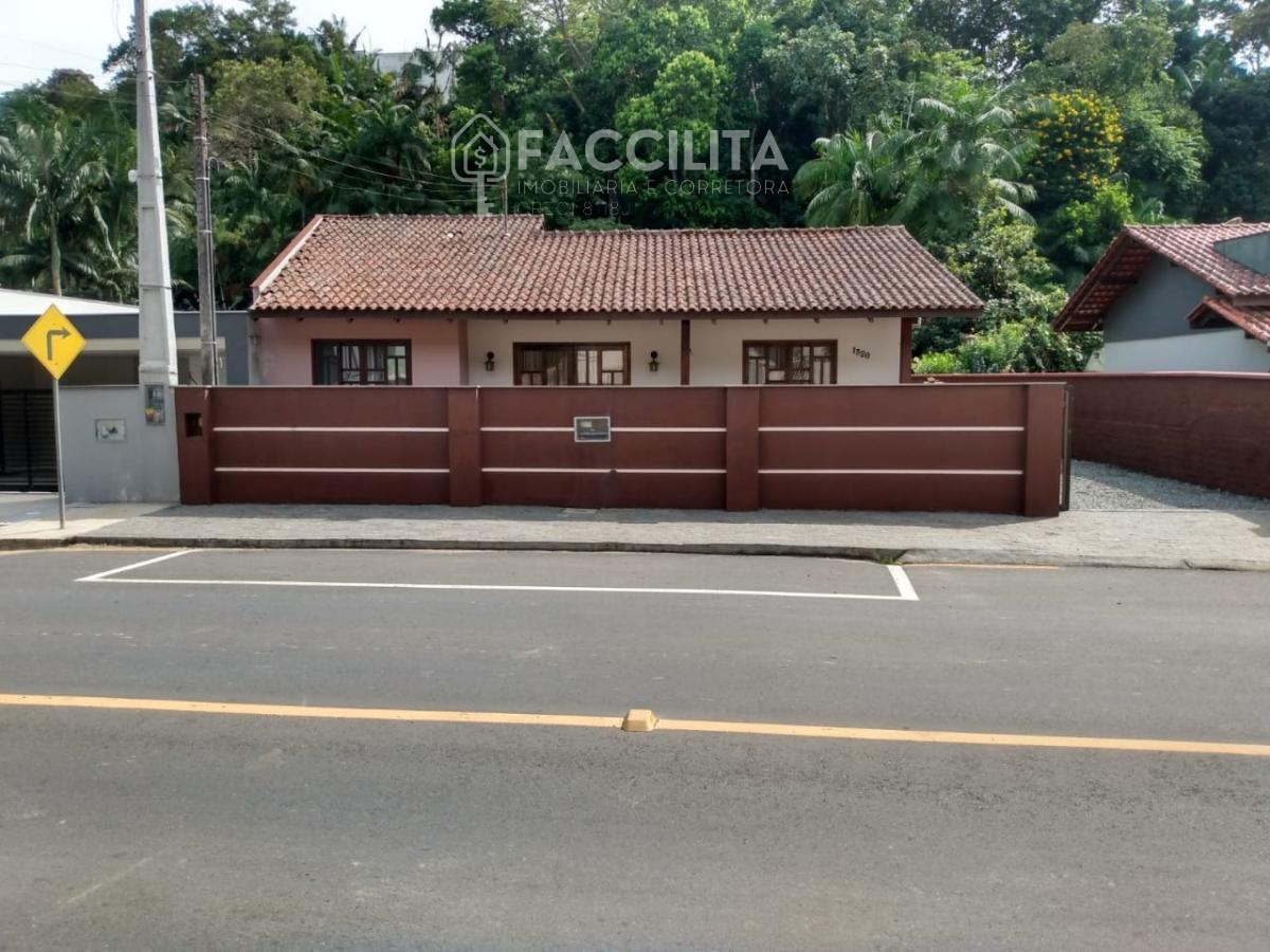 Casa à venda com 2 quartos, 240m² - Jaraguá Esquerdo,Jaraguá do Sul