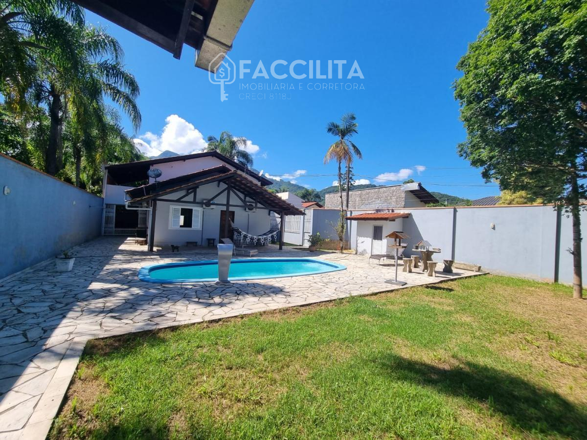 Casa à venda com 4 quartos - Centro,Jaraguá do Sul