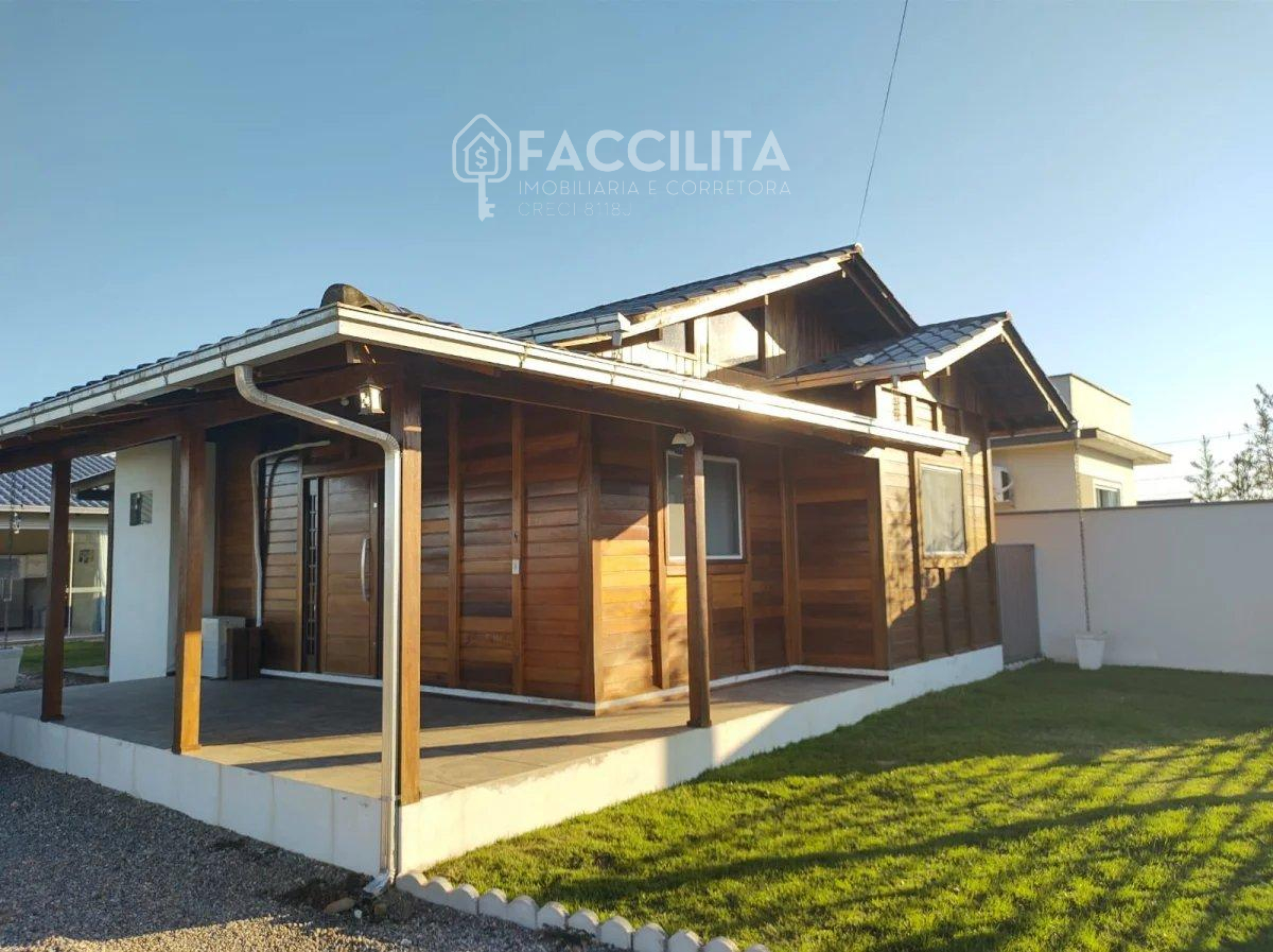 Casa à venda com 3 quartos - Escolinha,Guaramirim