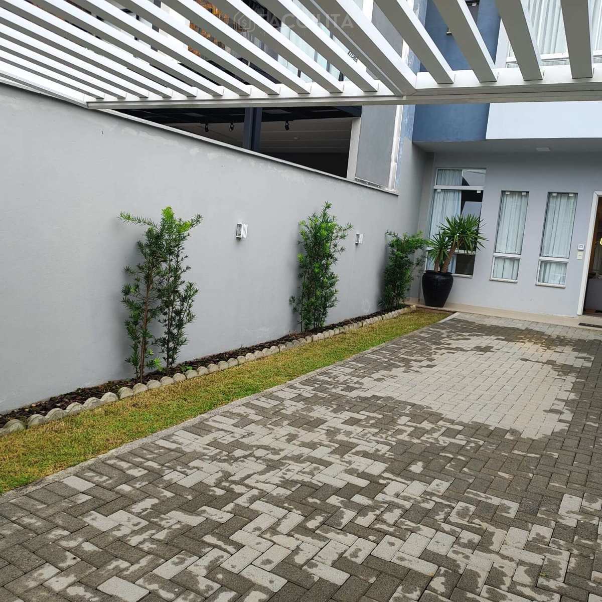 Casa geminada à venda com 2 quartos, 92,05m² - Três Rios do Norte,Jaraguá do Sul