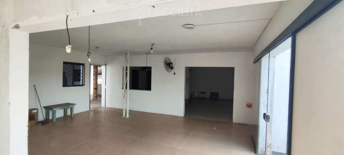 Casa para alugar com 4 quartos, 190m² - Corticeira+,Guaramirim