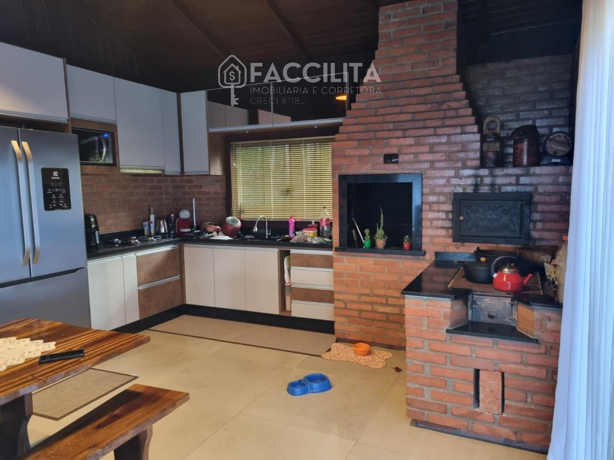 Chácara à venda com 3 quartos - ,