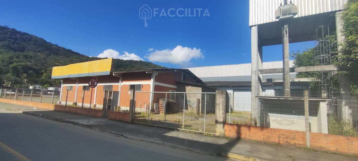 Galpão para alugar, 935,95 M2m² - Imigrantes,Guaramirim