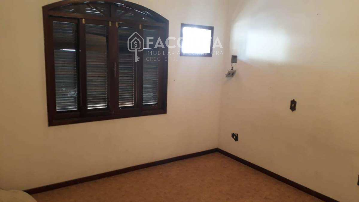 Sobrado à venda com 3 quartos, 265,20m² - Jaragua Esquerdo,Jaraguá do Sul