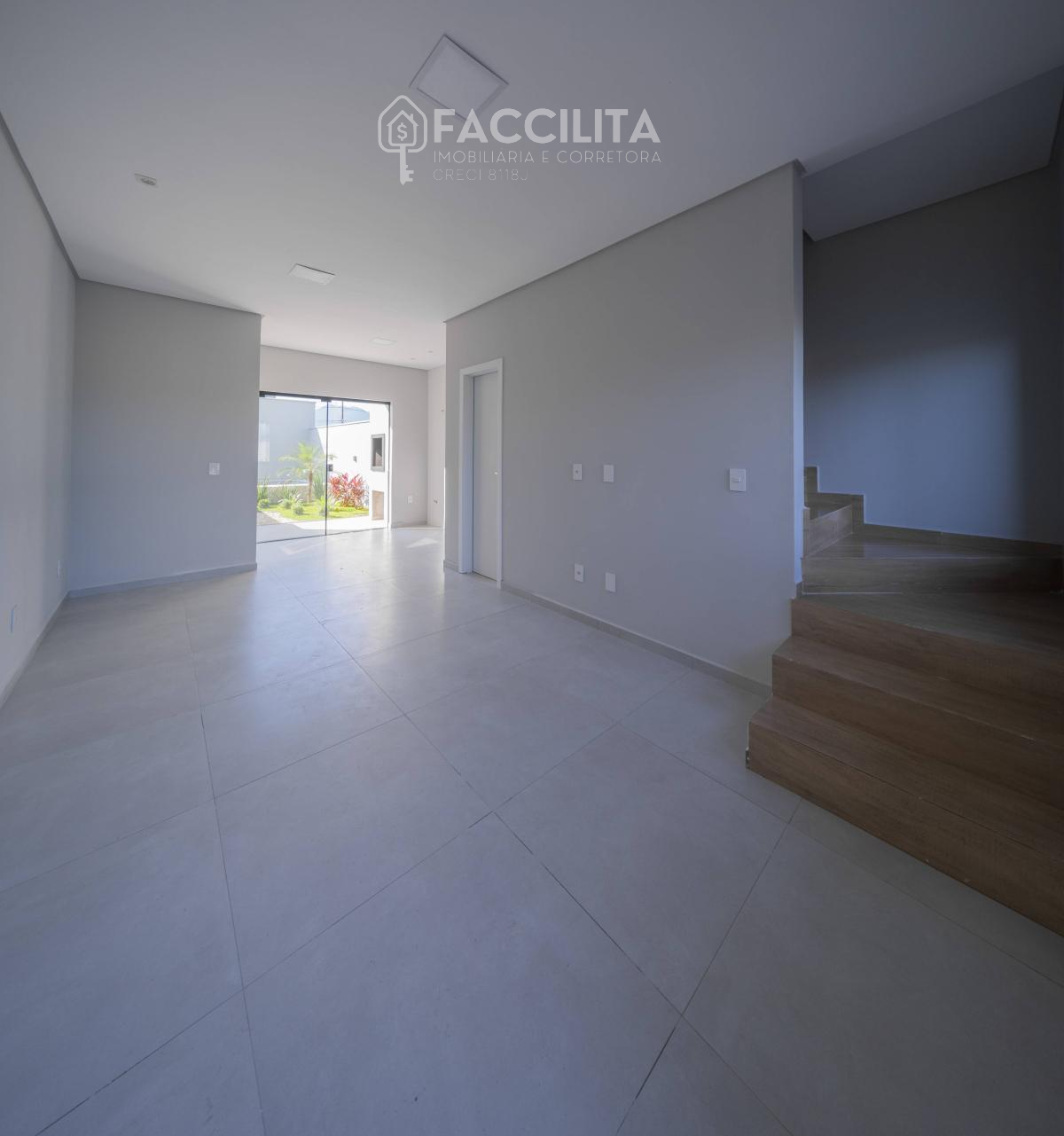 Casa geminada à venda com 2 quartos - ,