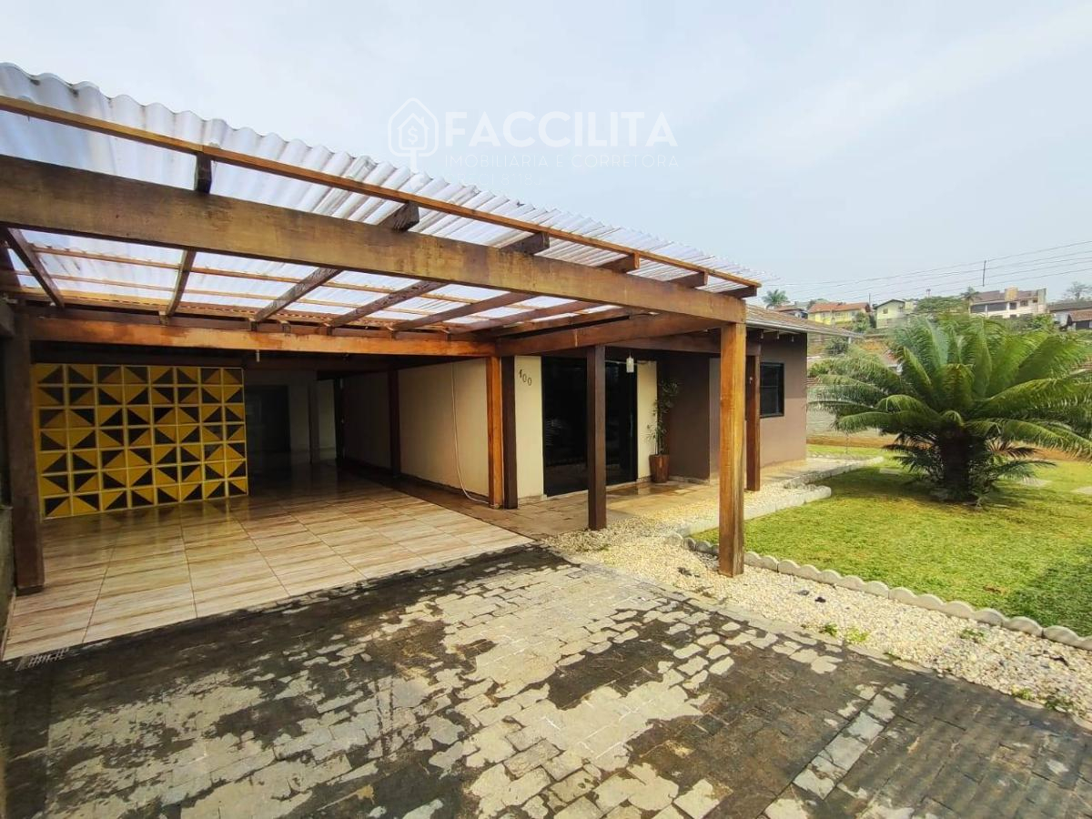 Casa à venda com 2 quartos, 130,00m² - Vila Lenzi,Jaraguá do Sul